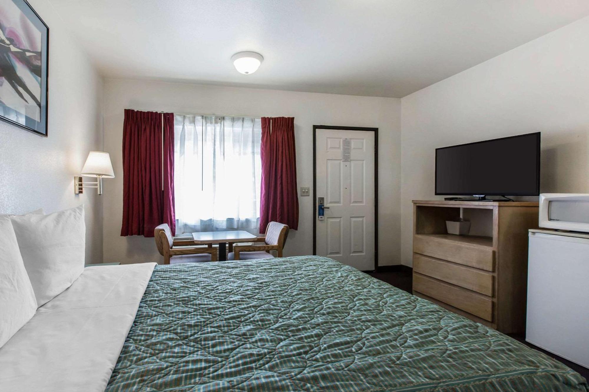 Rodeway Inn Beaumont Exteriör bild
